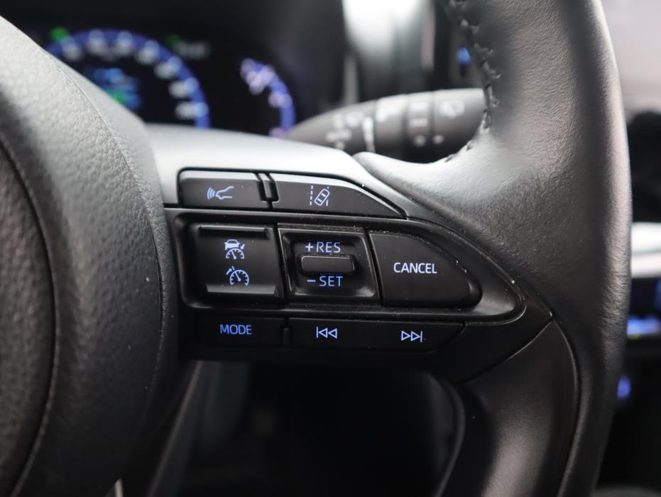 TOYOTA Yaris Cross 2023