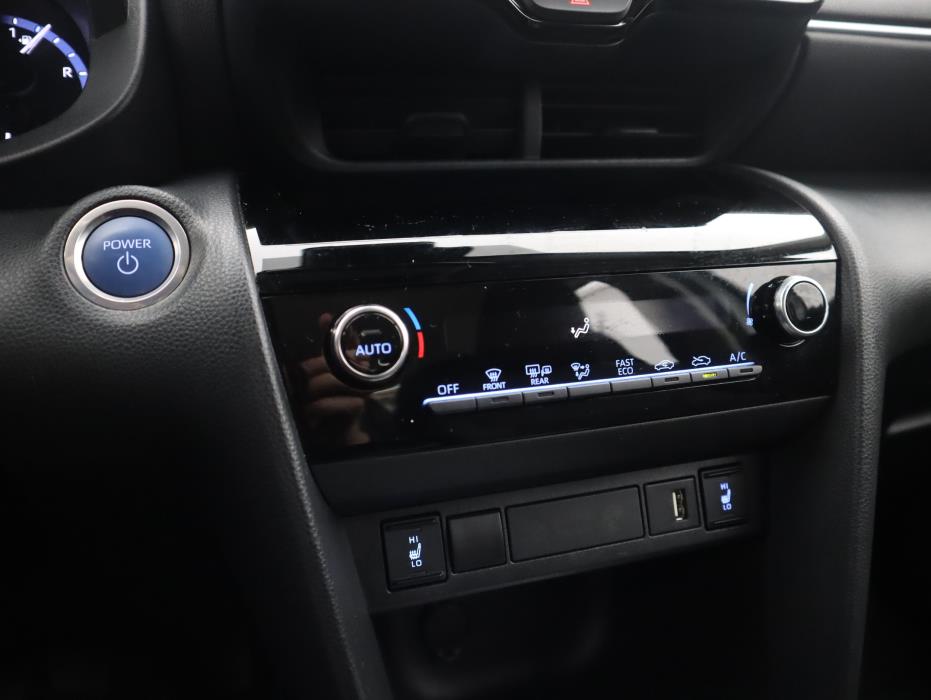 TOYOTA Yaris Cross 2023