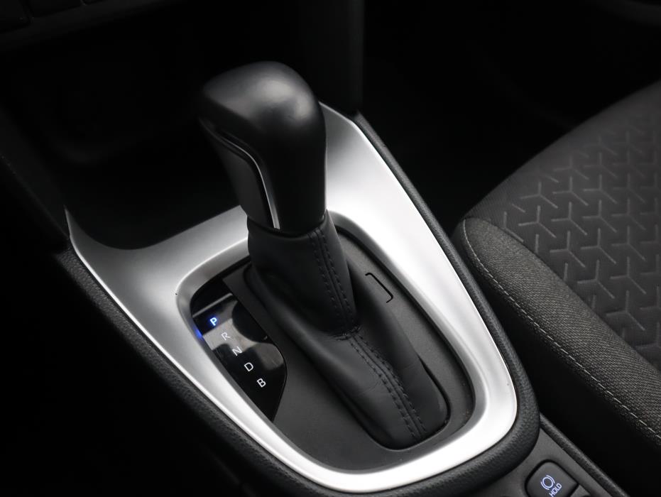 TOYOTA Yaris Cross 2023