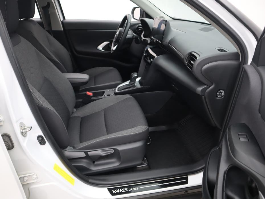 TOYOTA Yaris Cross 2023