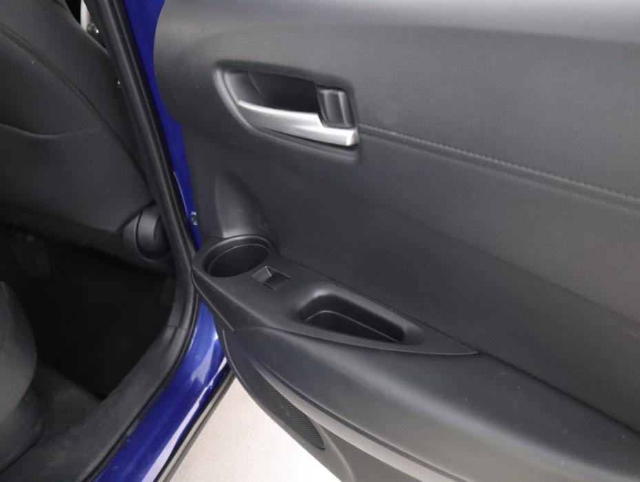 TOYOTA Corolla Cross 2024