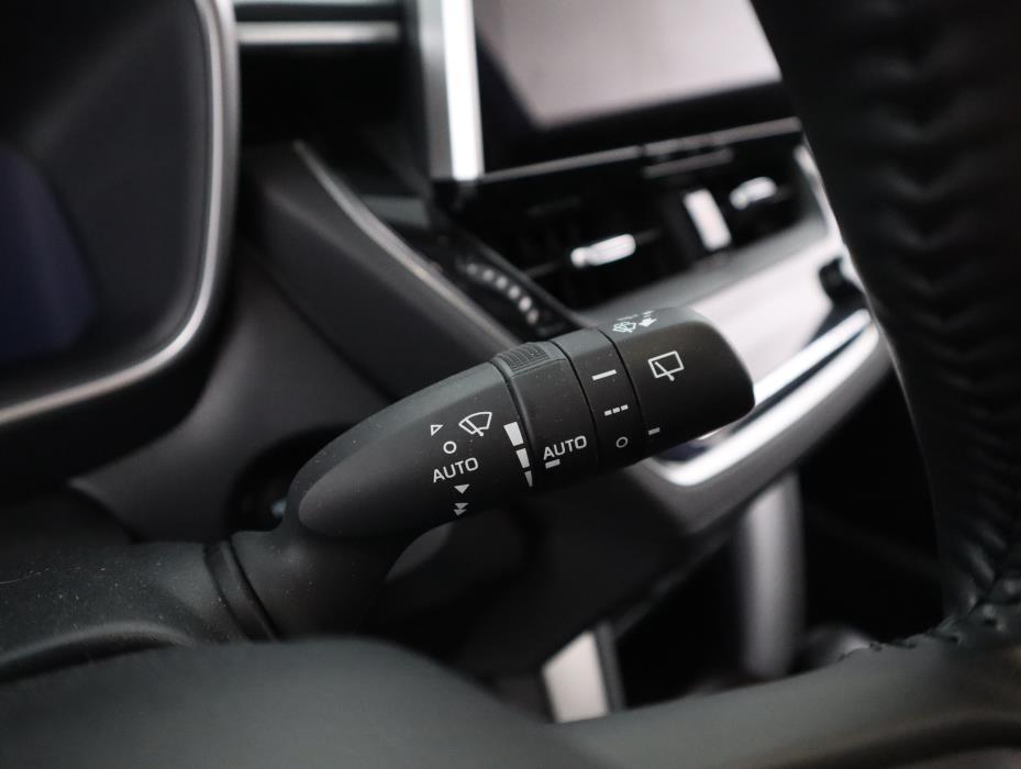 TOYOTA Corolla Cross 2024