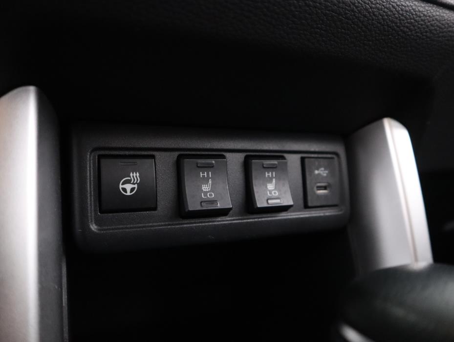 TOYOTA Corolla Cross 2024