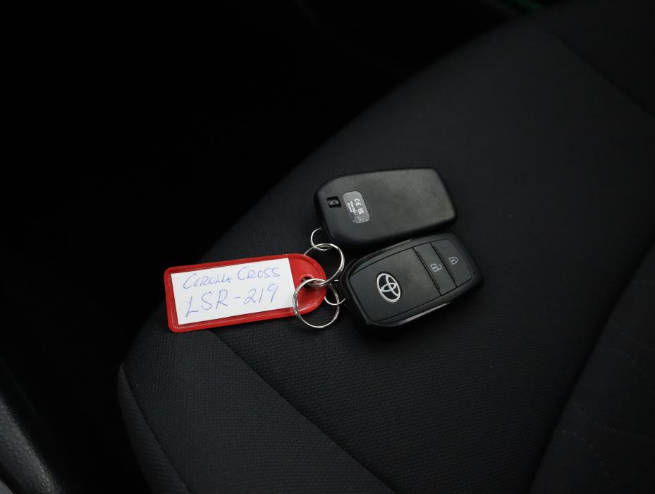 TOYOTA Corolla Cross 2024