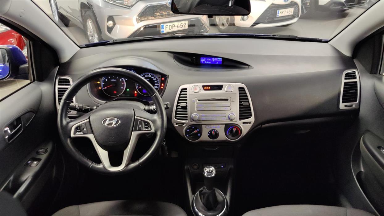 HYUNDAI I20 2011