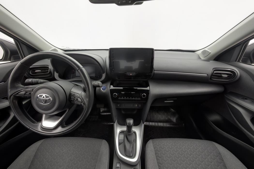 TOYOTA Yaris Cross 2023