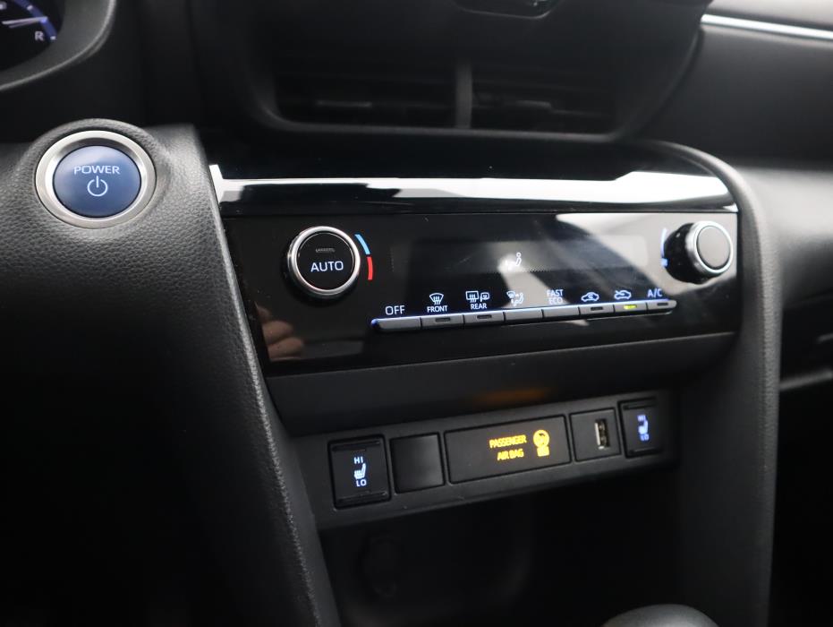 TOYOTA Yaris Cross 2023