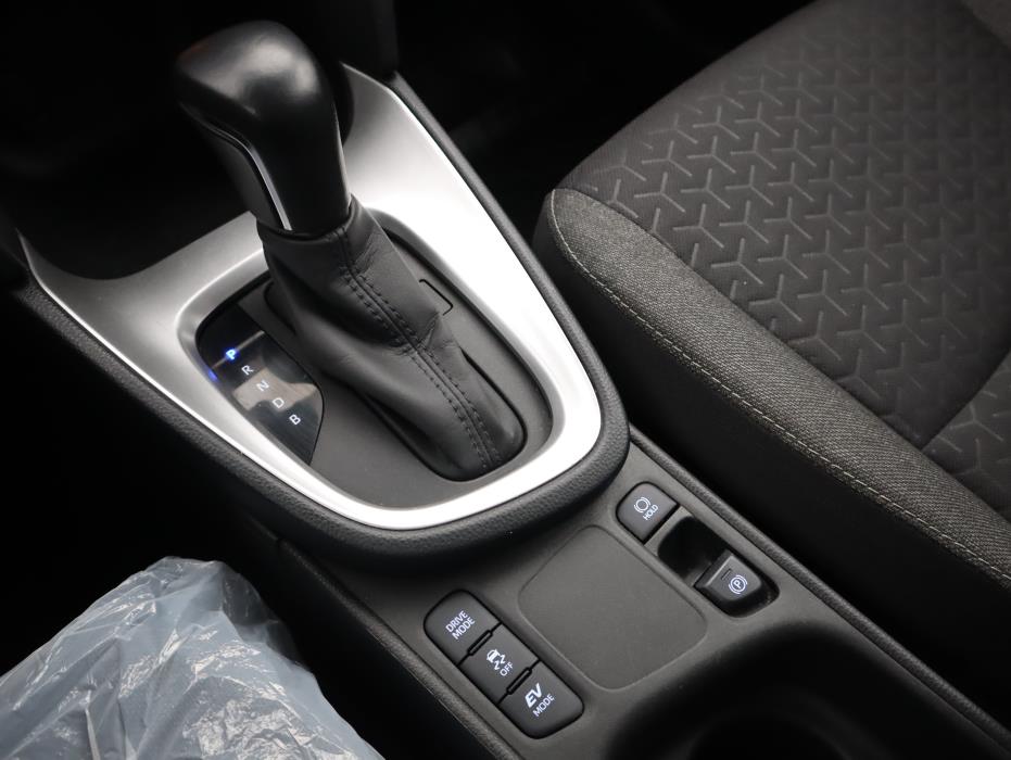 TOYOTA Yaris Cross 2023