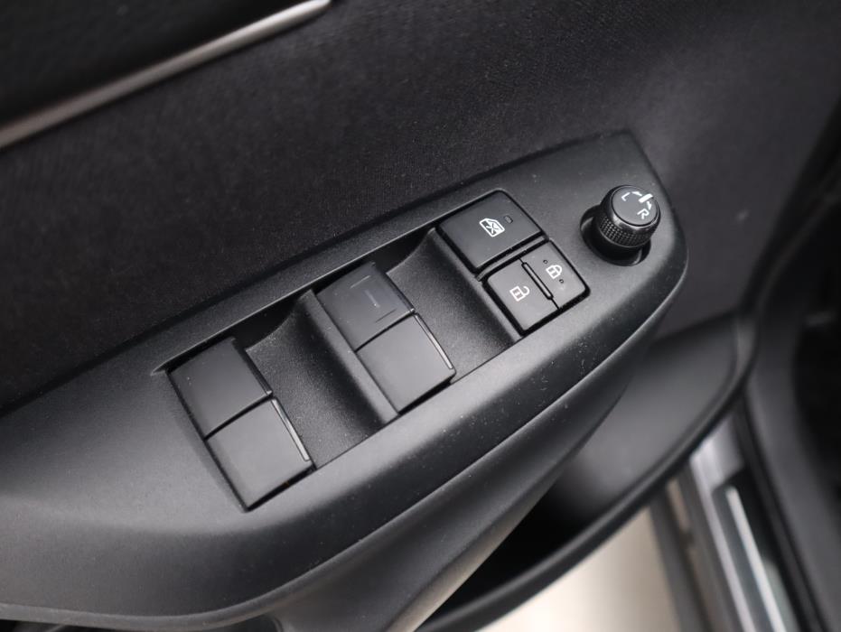 TOYOTA Yaris Cross 2023