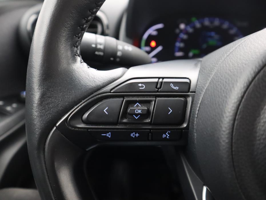 TOYOTA Yaris Cross 2023