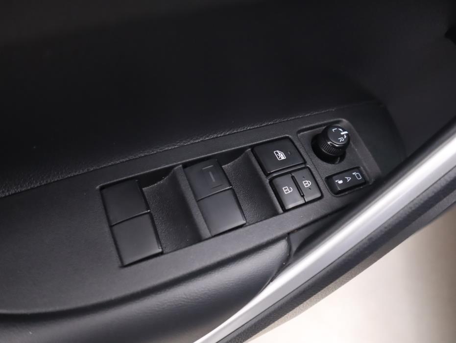 TOYOTA Corolla Cross 2023