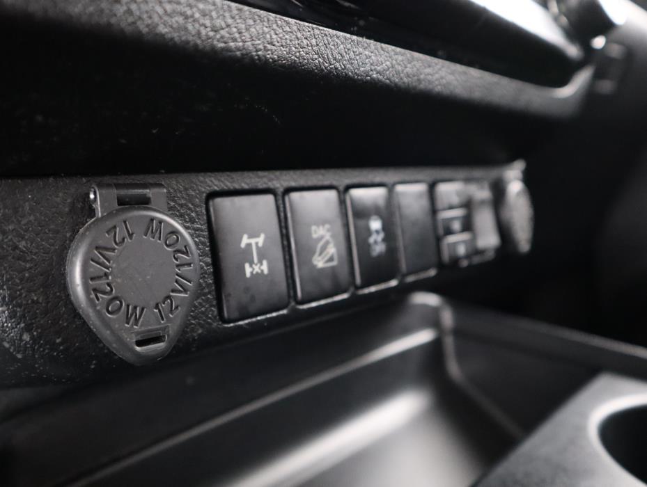 TOYOTA Hilux 2020