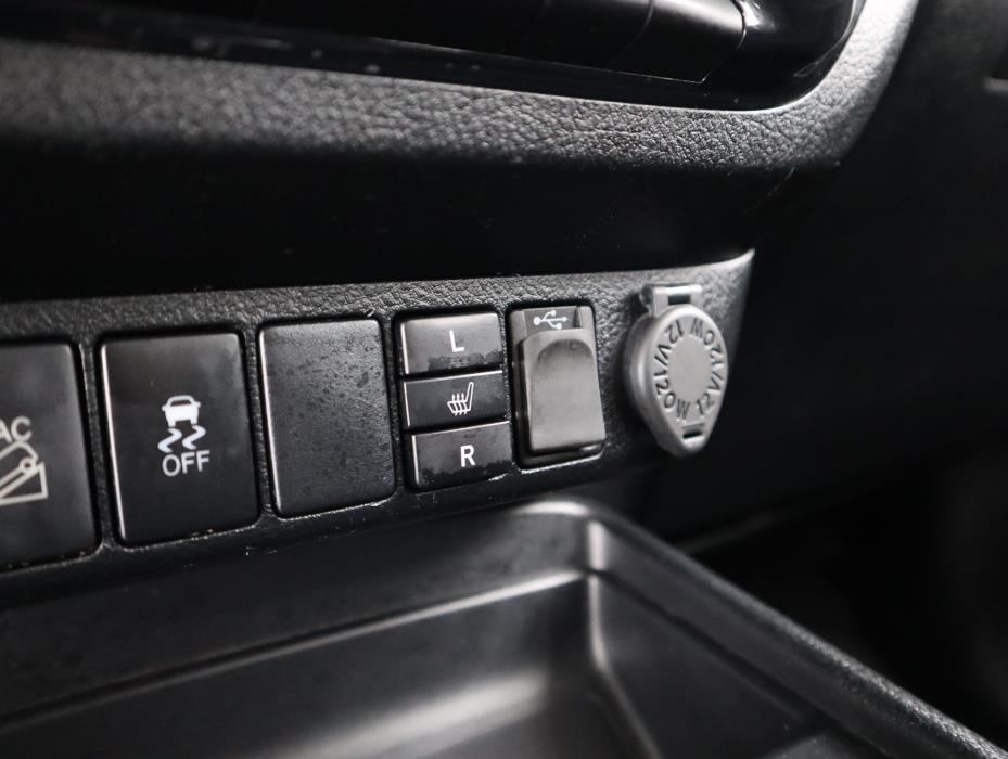 TOYOTA Hilux 2020
