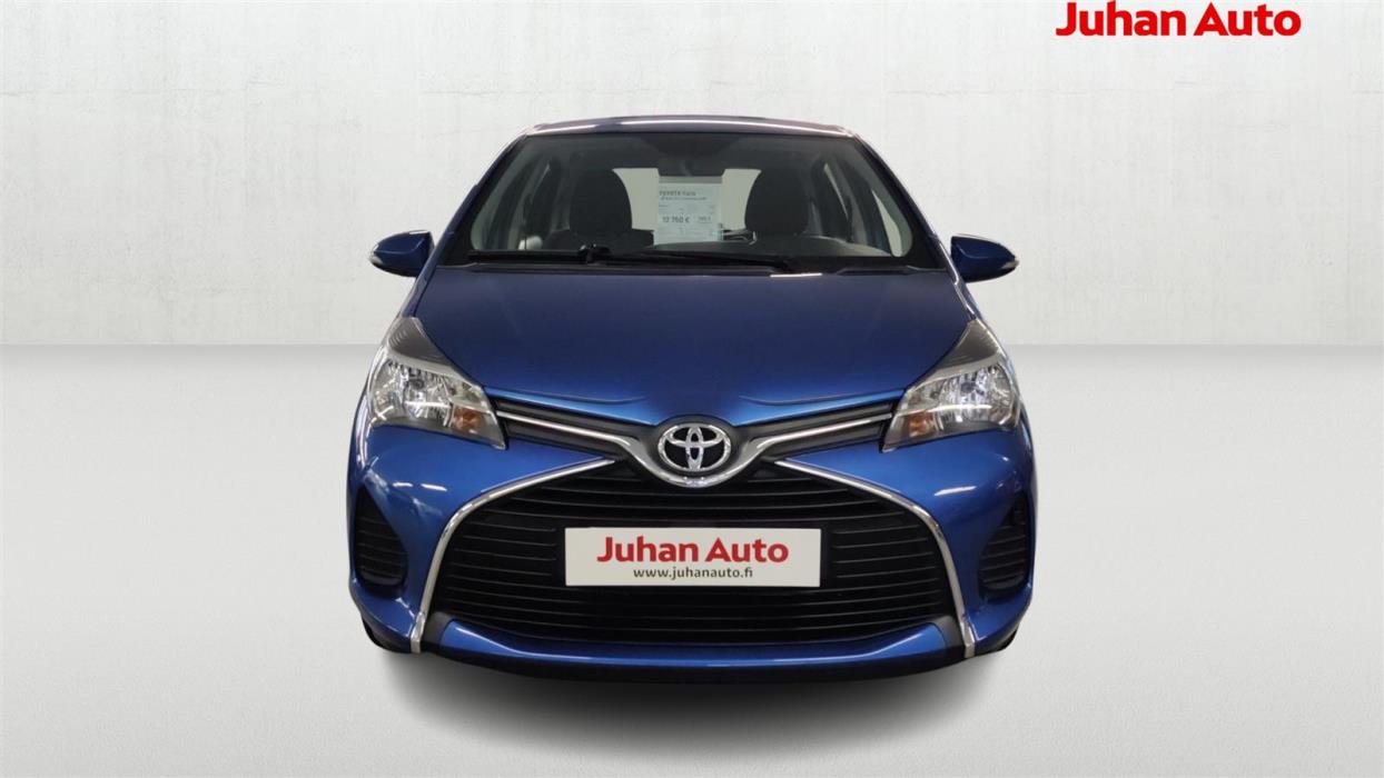 TOYOTA Yaris 2015