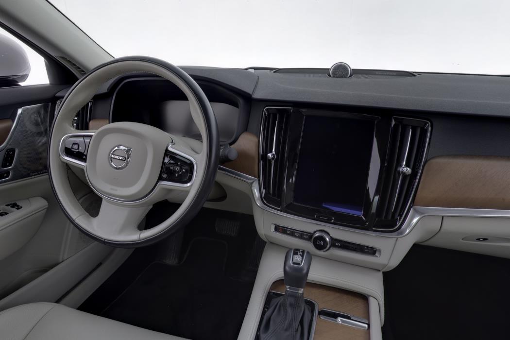 VOLVO S90 2017