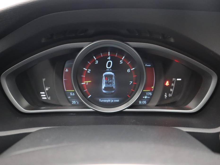 VOLVO V40 Cross Country 2013