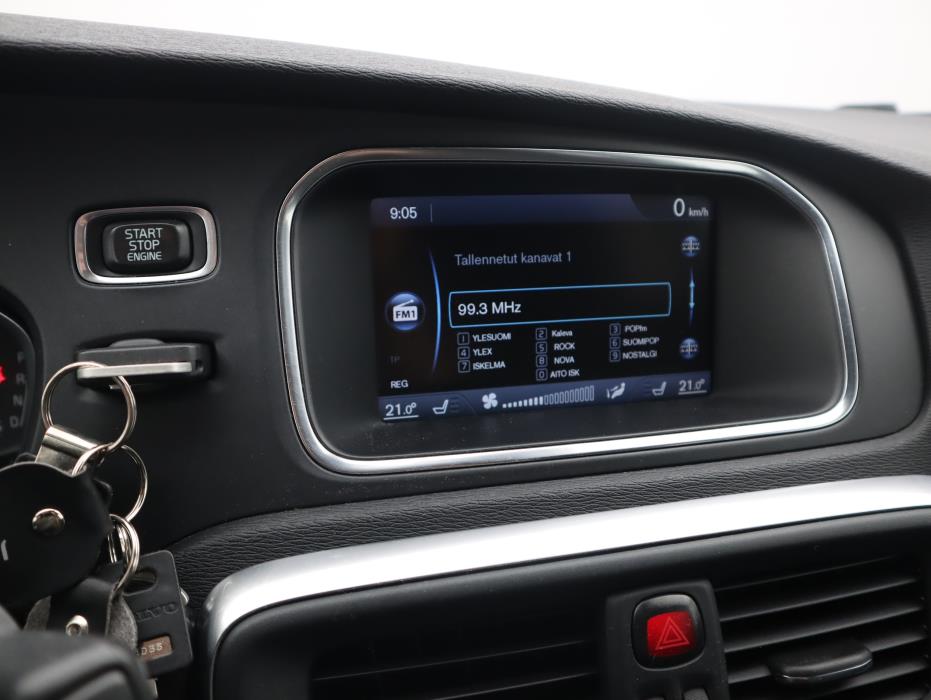 VOLVO V40 Cross Country 2013