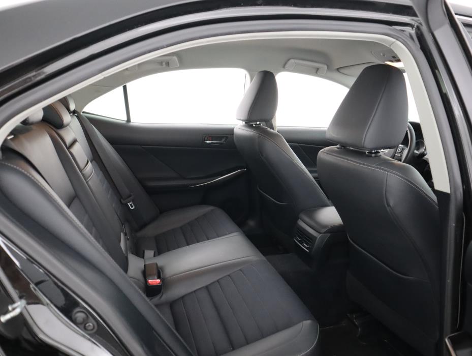 LEXUS IS 2015