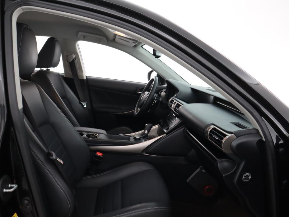 LEXUS IS 2015