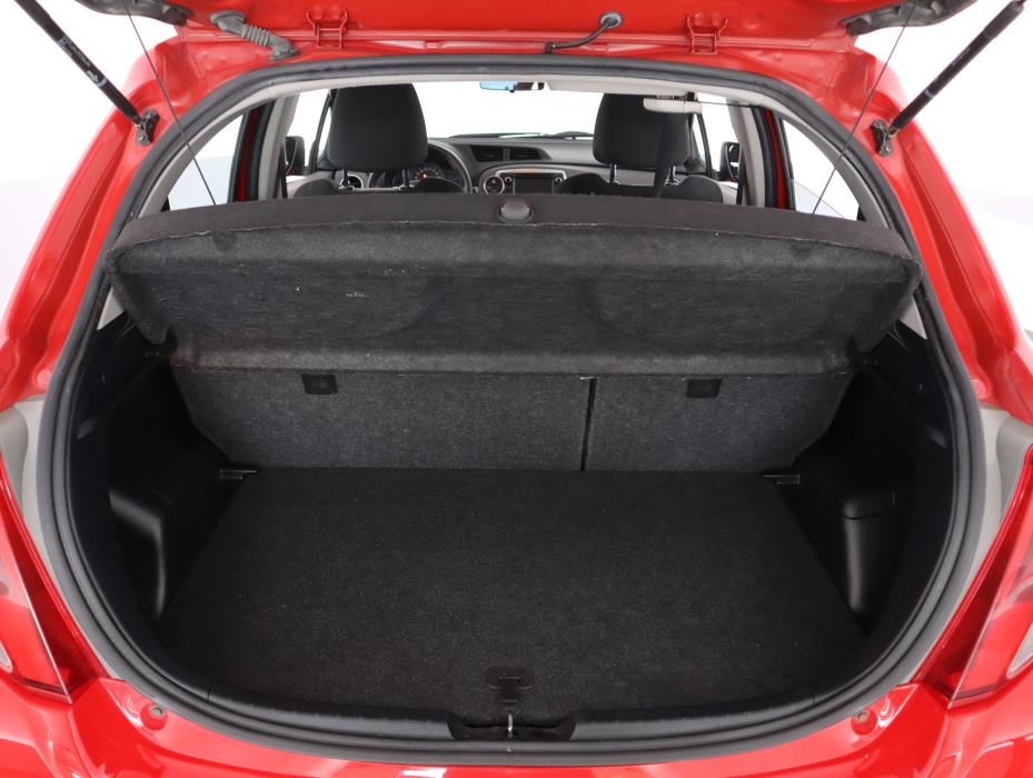 TOYOTA Yaris 2012