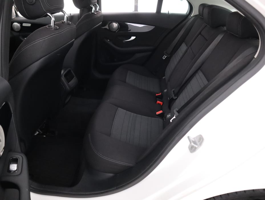 MERCEDES-BENZ C 2015