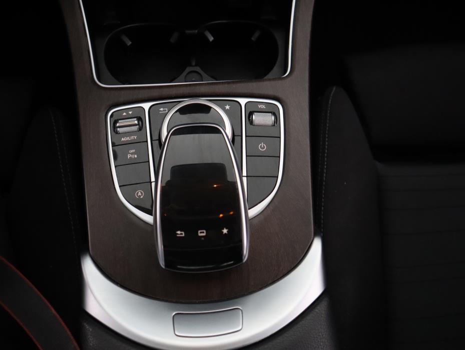 MERCEDES-BENZ C 2015