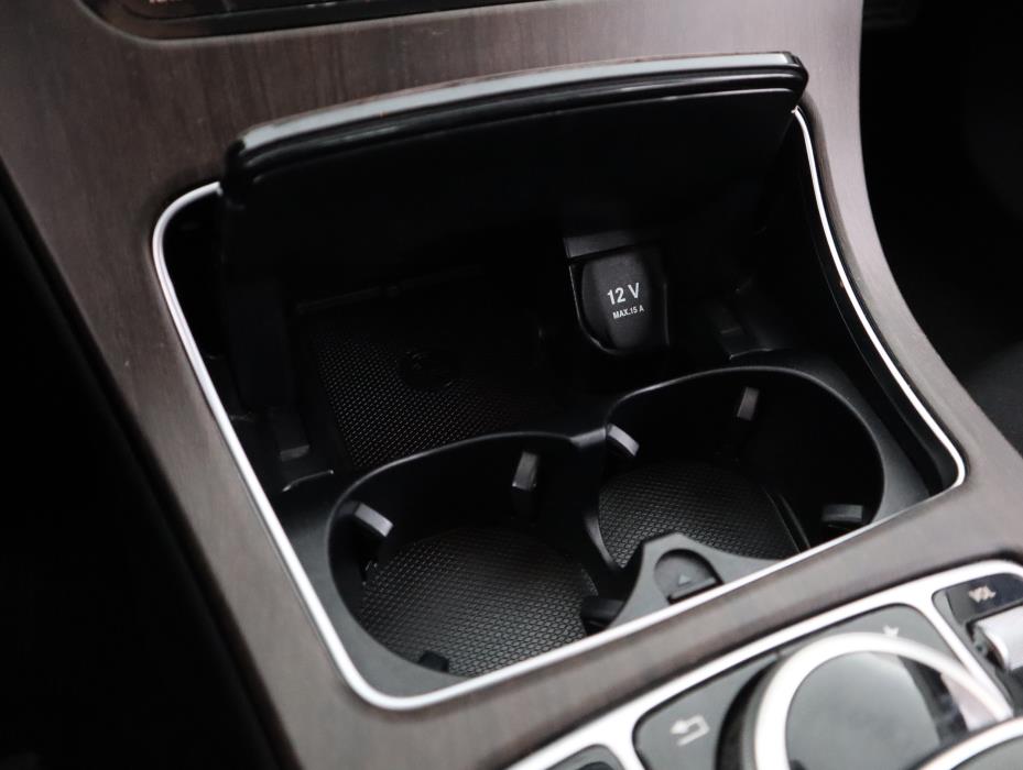 MERCEDES-BENZ C 2015