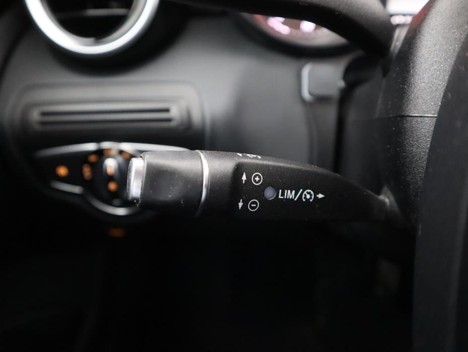 MERCEDES-BENZ C 2015