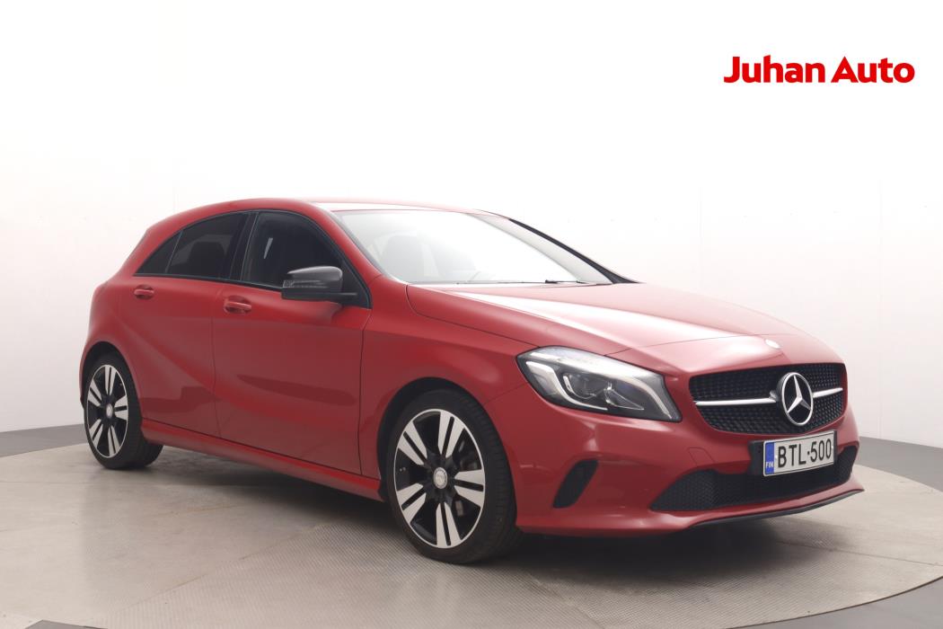 MERCEDES-BENZ A 2015