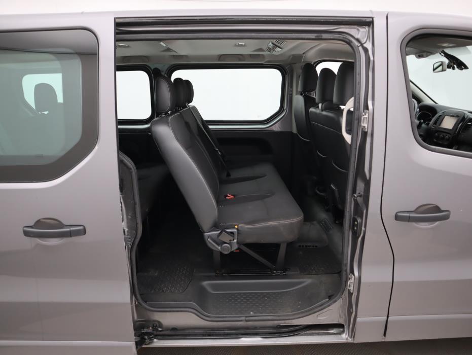 OPEL VIVARO 2016