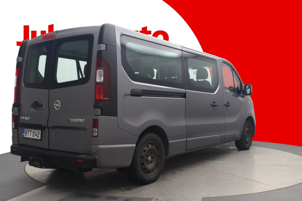 OPEL VIVARO 2016
