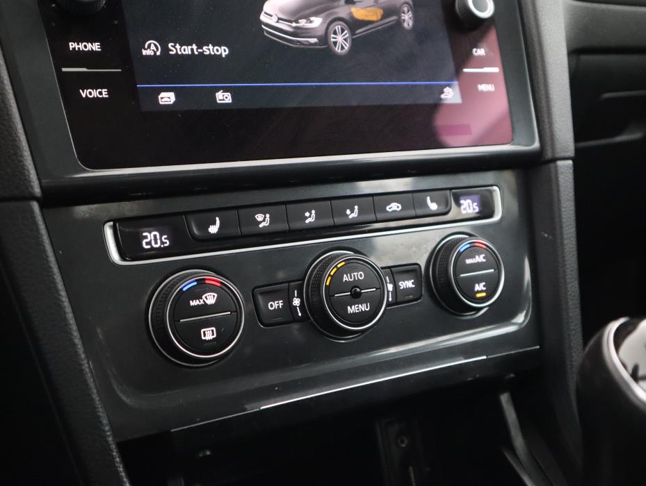 VOLKSWAGEN GOLF 2017