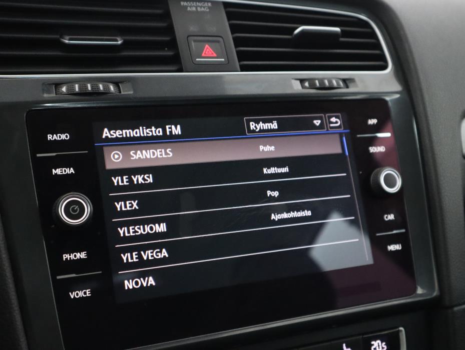 VOLKSWAGEN GOLF 2017