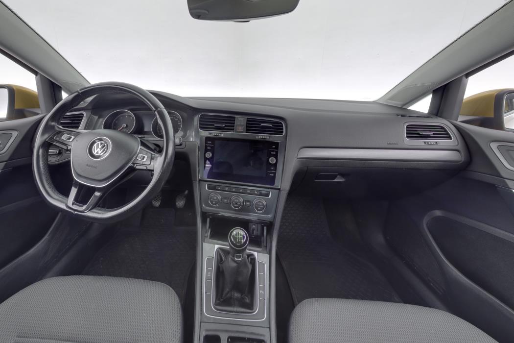 VOLKSWAGEN GOLF 2017