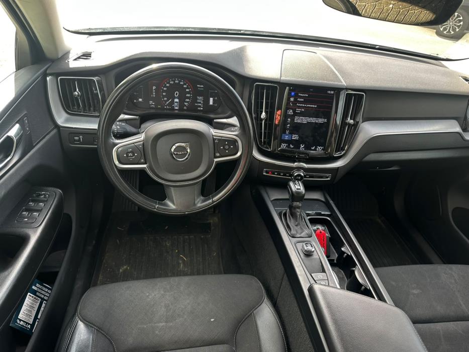 VOLVO XC60 2018