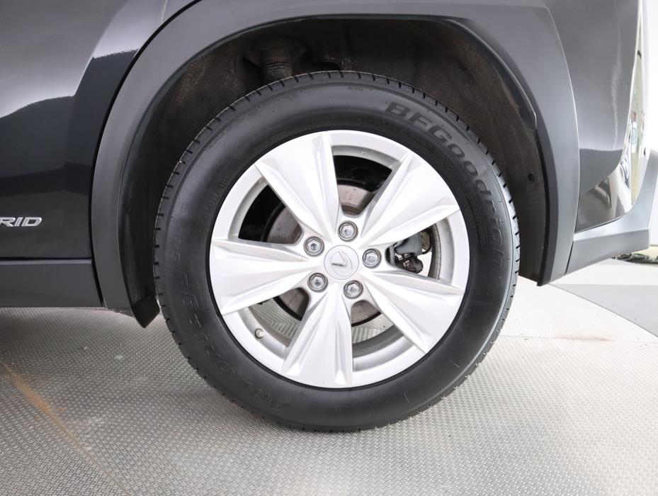 LEXUS UX 2019