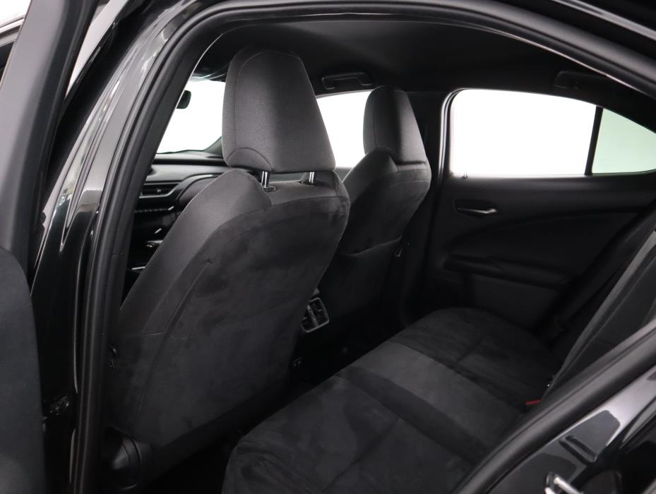 LEXUS UX 2019