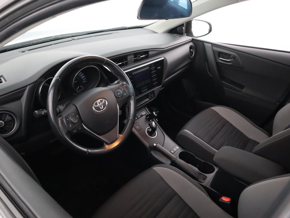 TOYOTA Auris 2017