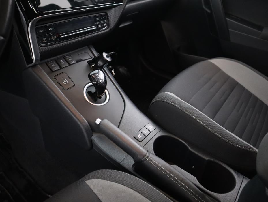 TOYOTA Auris 2017