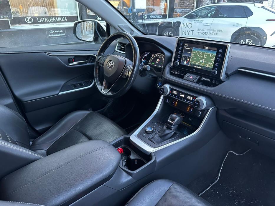TOYOTA RAV4 2019