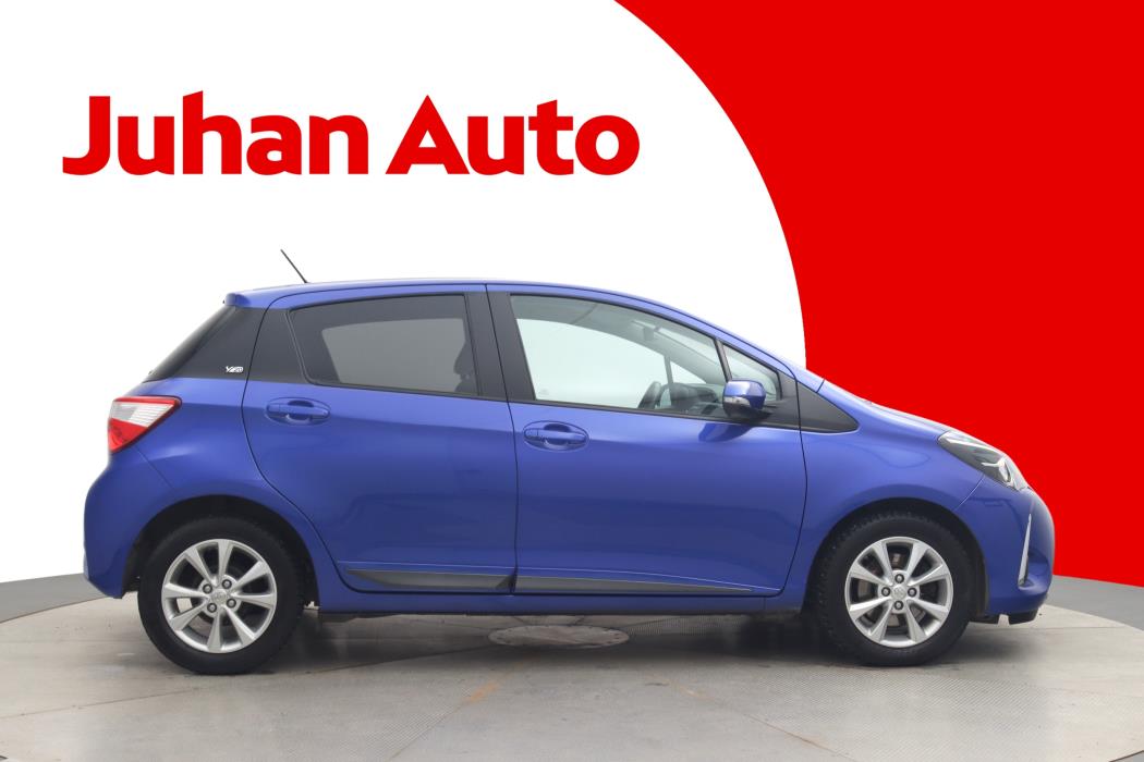 TOYOTA Yaris 2019