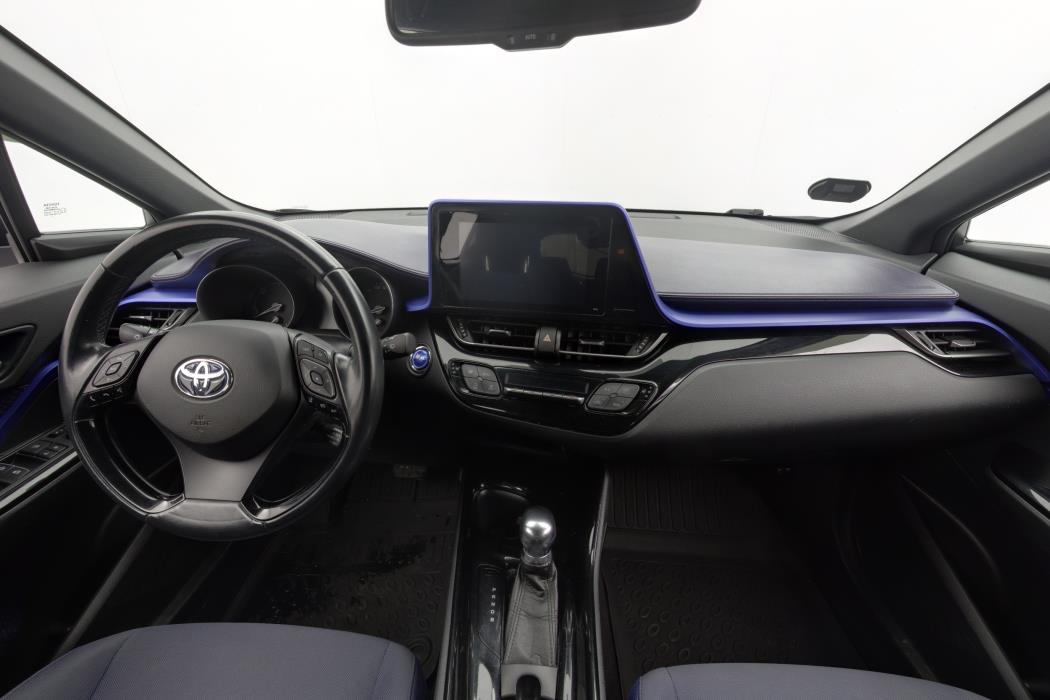 TOYOTA C-HR 2017