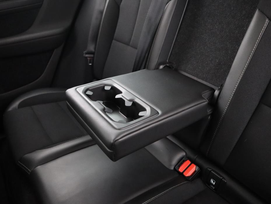 VOLVO XC40 2019