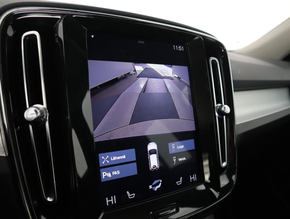 VOLVO XC40 2019