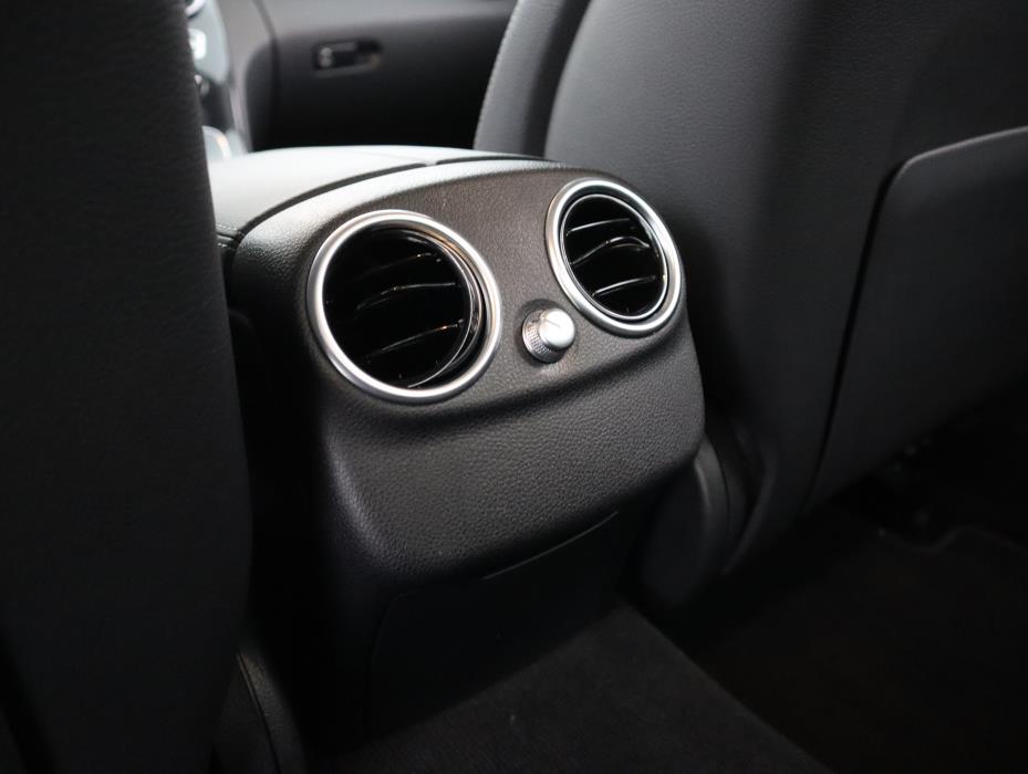 MERCEDES-BENZ C 2020