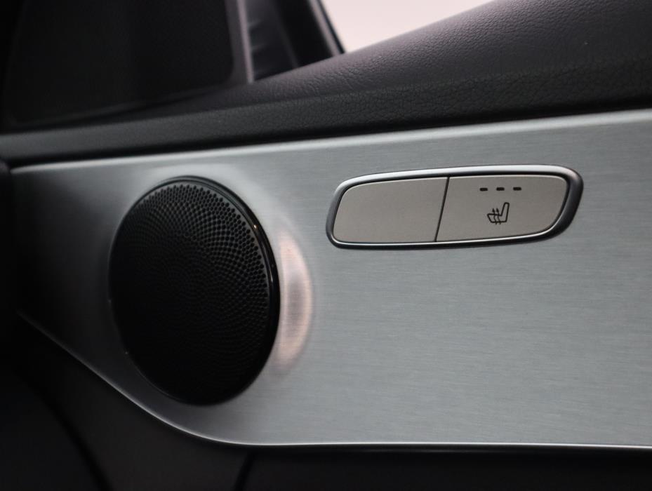 MERCEDES-BENZ C 2020