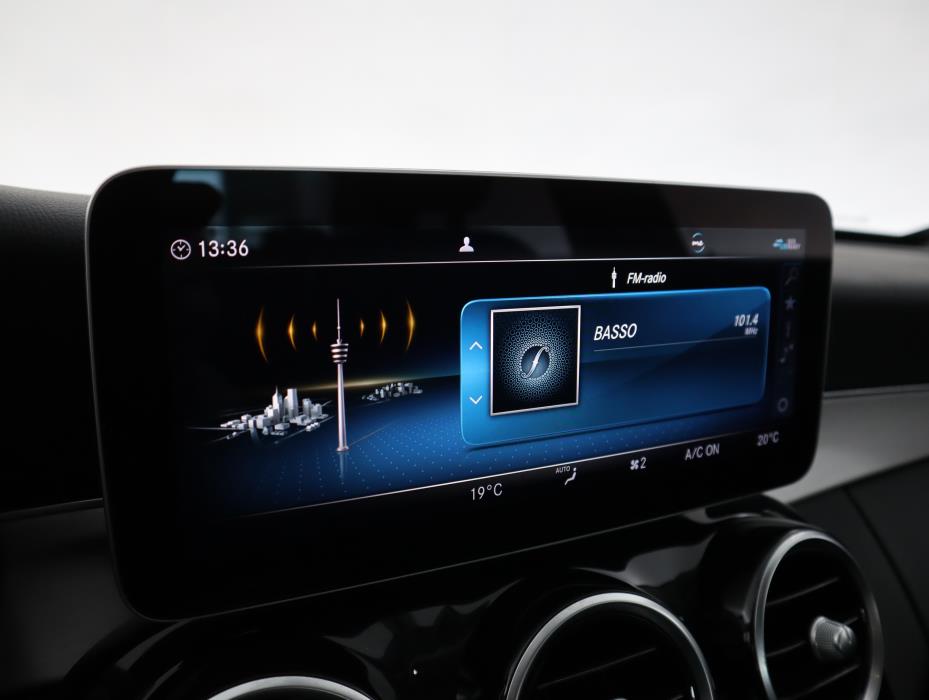 MERCEDES-BENZ C 2020