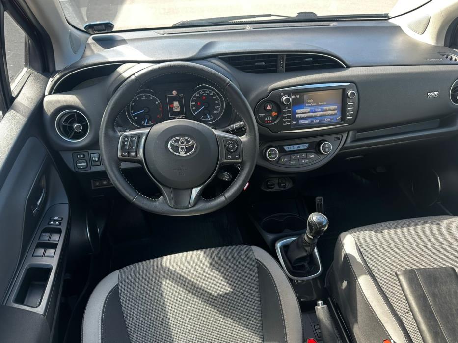 TOYOTA Yaris 2020