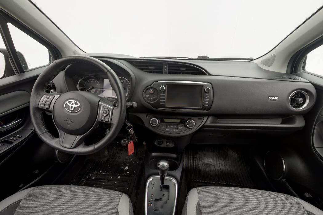 TOYOTA Yaris 2020