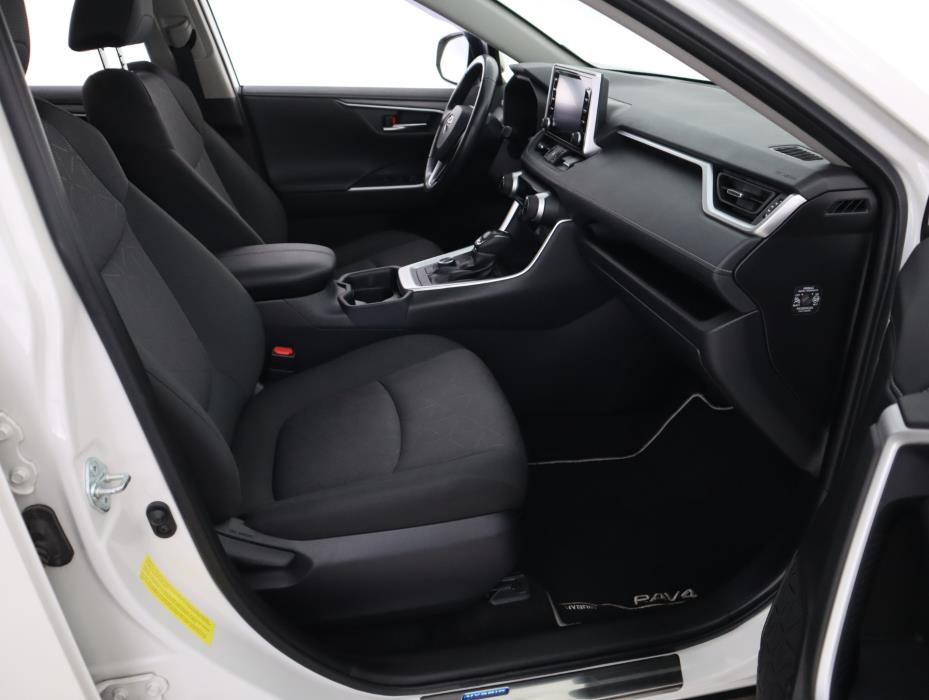 TOYOTA RAV4 2021